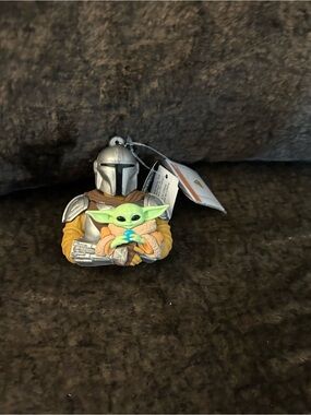 The Mandalorian & Grogu Resin Charm - Silver, Green, Tan Pocket Bac Holder